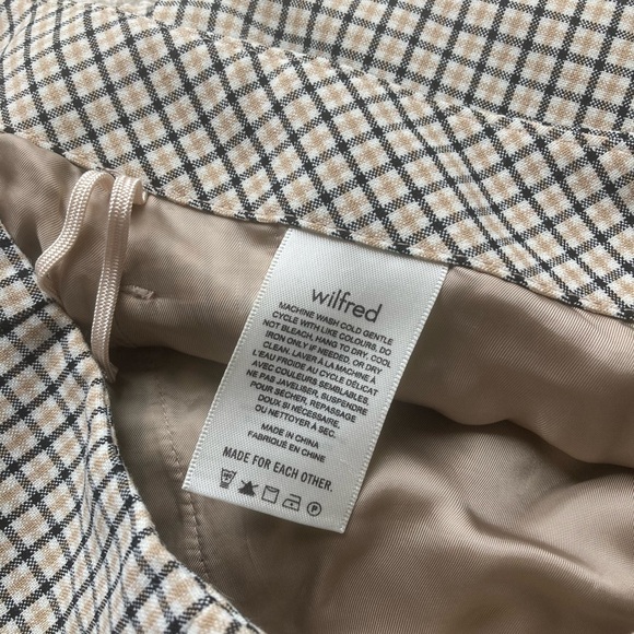 Aritzia Wilfred beige plaid mini skirt size 2 - Picture 6 of 10